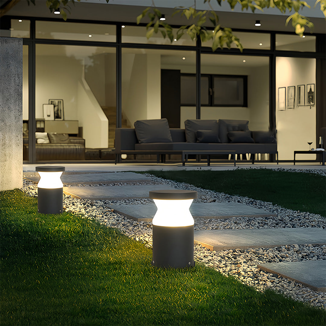 Modern Cylindrical Outdoor Bollard Path Light — Black Stainless Steel, 4W LED, IP54, 3000K Warm White