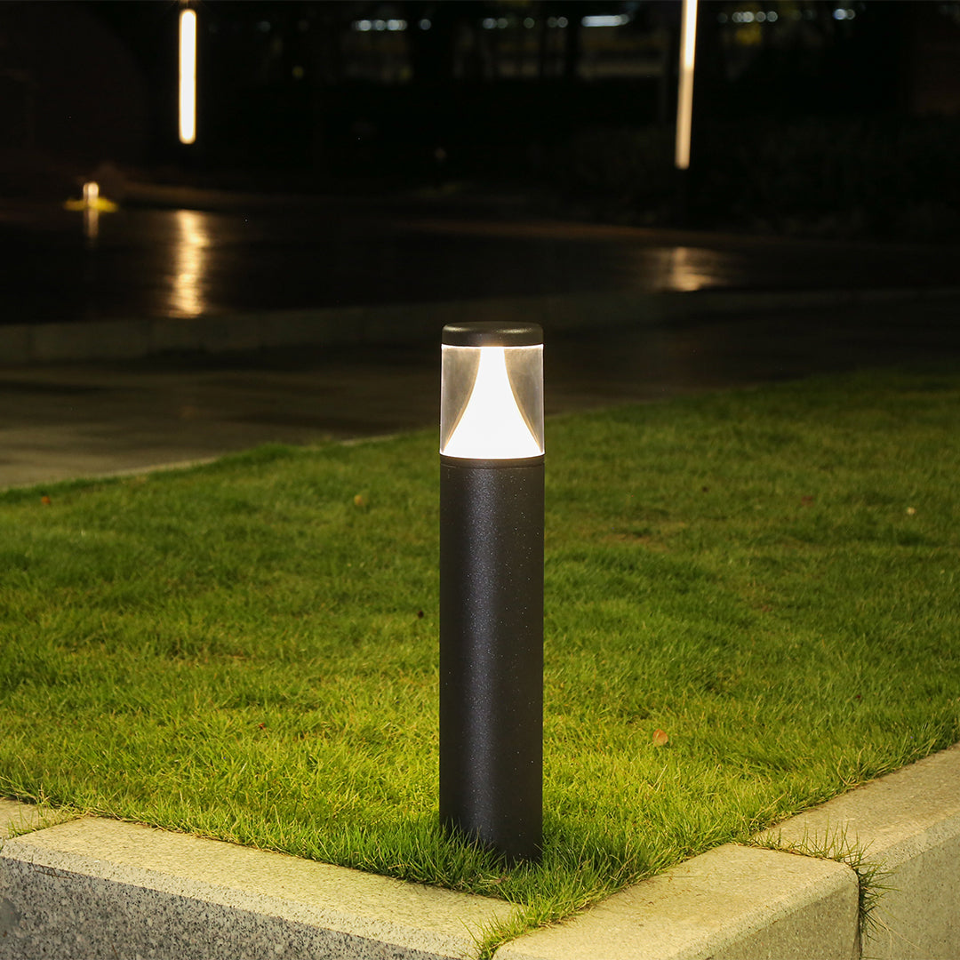 Minimalist LED Garden Stake Bollard Light — Die-Cast Aluminum, Matte Black, 8W OSRAM, IP65, 3000K