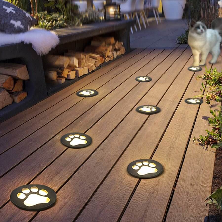 contemporary led recessed lights with cat paw print design for decks and gardens