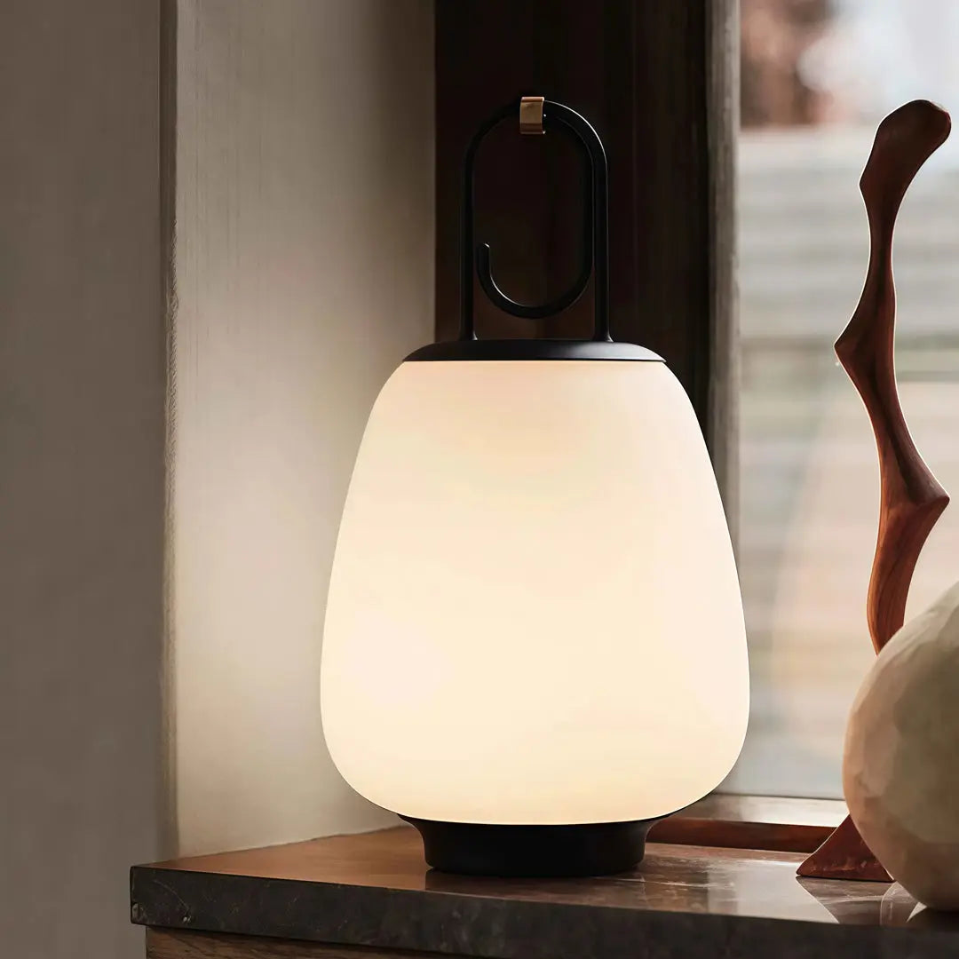 Mid-Century Style Portable Table Lamp with USB Charger Luxe