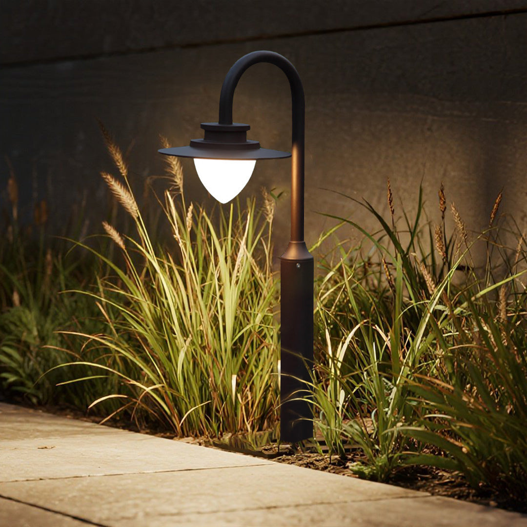 Minimalist Gooseneck Path Light — Die-Cast Aluminum, Matte Black, CREE-COB 8W LED, 3000K, IP65, 80cm