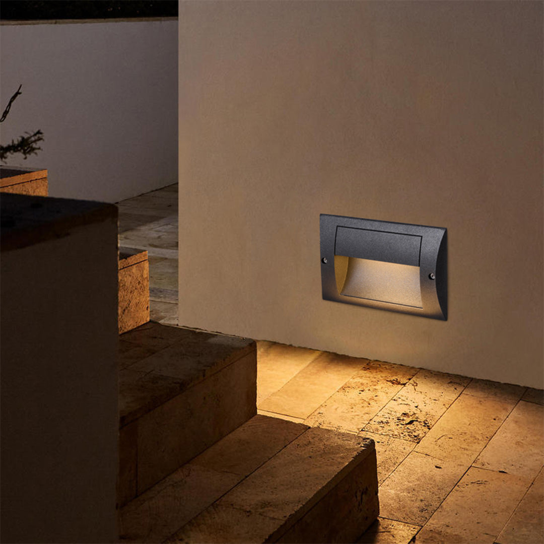 Minimalist Embedded LED Step Light — Die-Cast Aluminum, 4W OSRAM, 3000K, IP65, Hardwired
