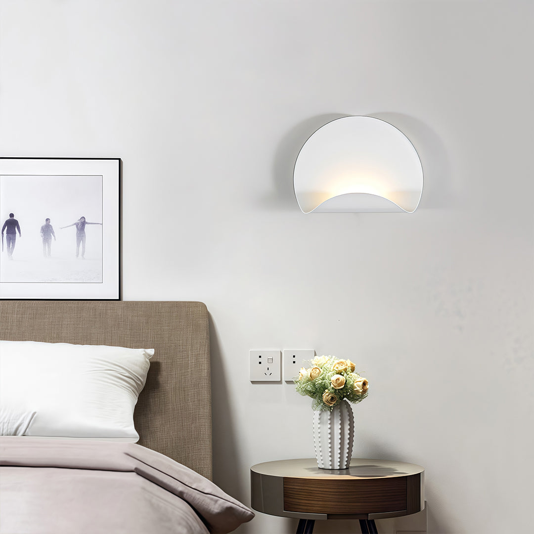 Minimalist White Wall Sconce — Iron, 5W LED, Three-Color Dimming (3000K / 4500K / 6000K), Hardwired