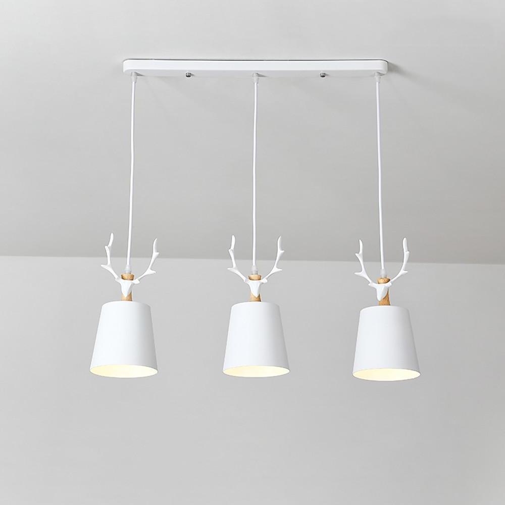 Antler 3-Light Chandelier — Metal, E26/E27, 60W, 39" Adjustable Chain, Country Traditional