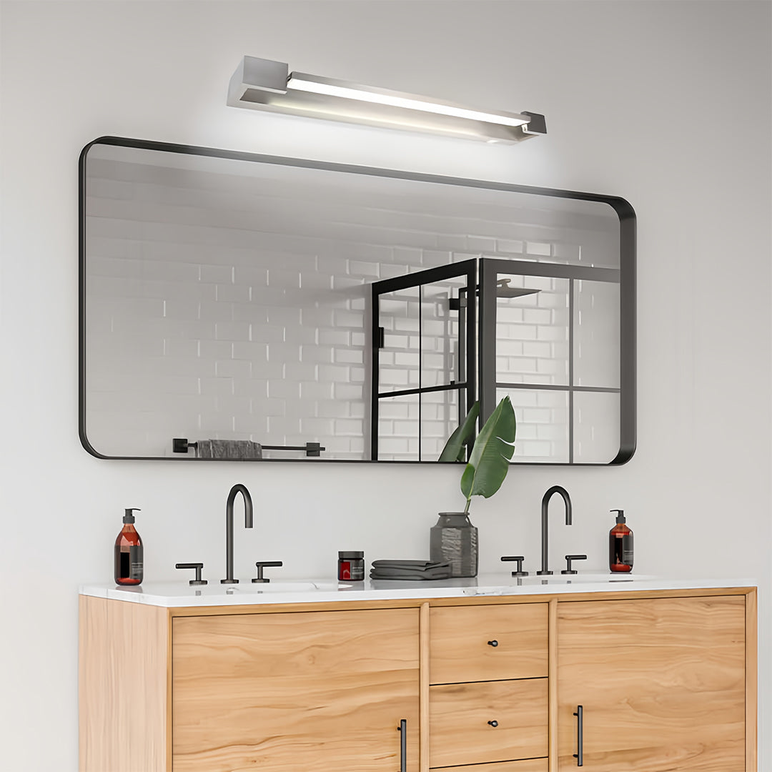 Modern Chrome Bathroom Vanity Light Bar — Aluminum & Iron, 20W LED, 360° Rotatable, 4000K Neutral