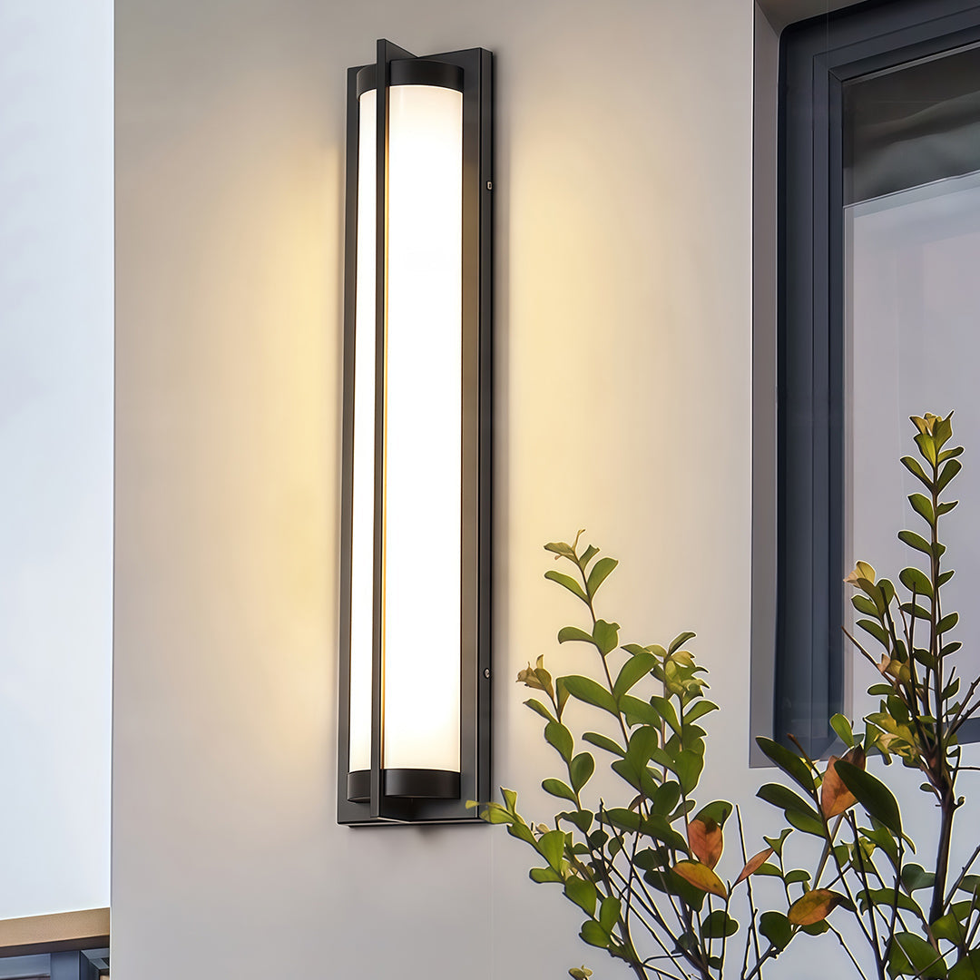 Modern Minimalist Linear Outdoor Wall Sconce — Black Stainless Steel, Acrylic Shade, IP54, Integrated LED, 4 Sizes