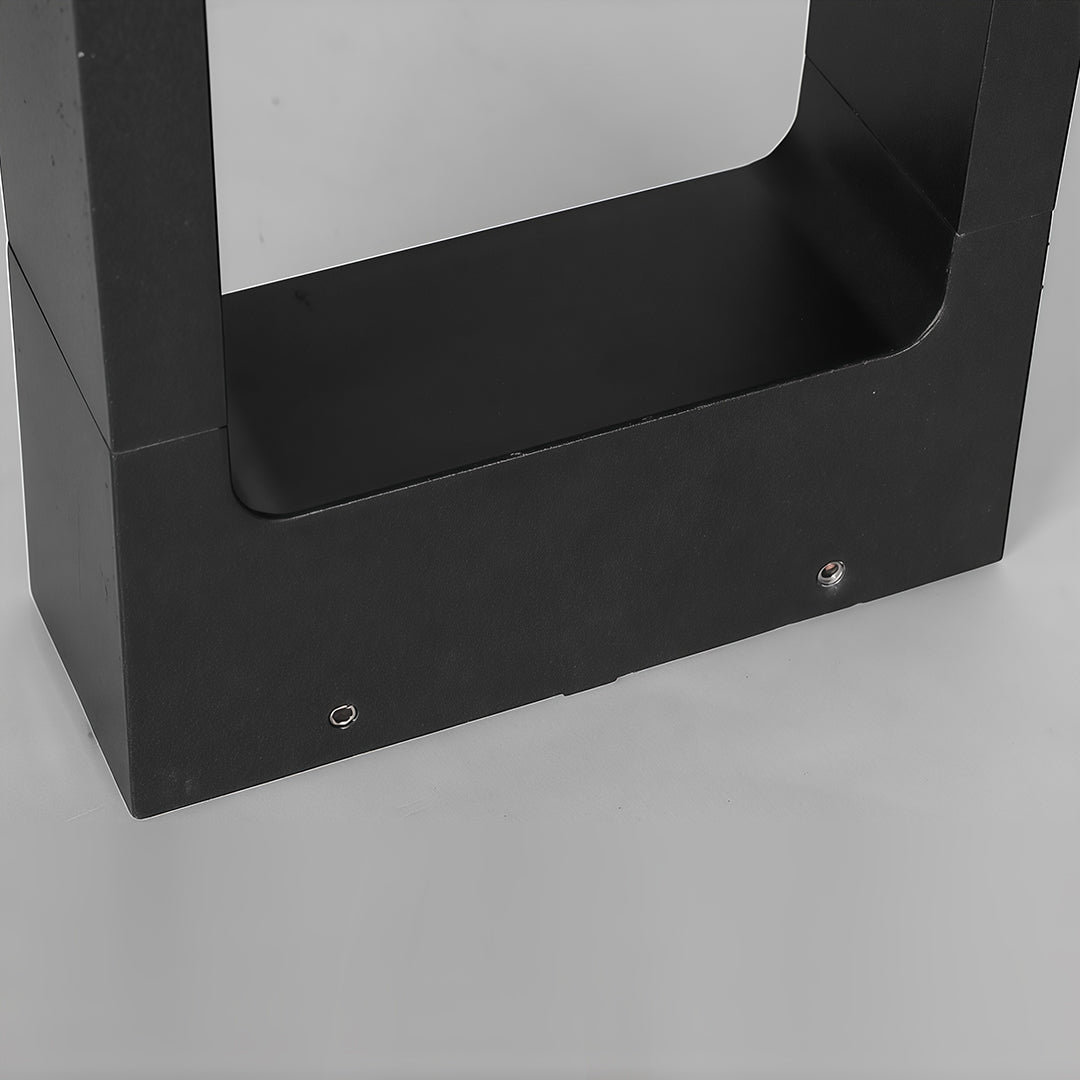 Minimalist Square Outdoor Bollard Light — Black Aluminum, 7W LED, IP54, 11.8" / 23.6" / 31.5" Heights