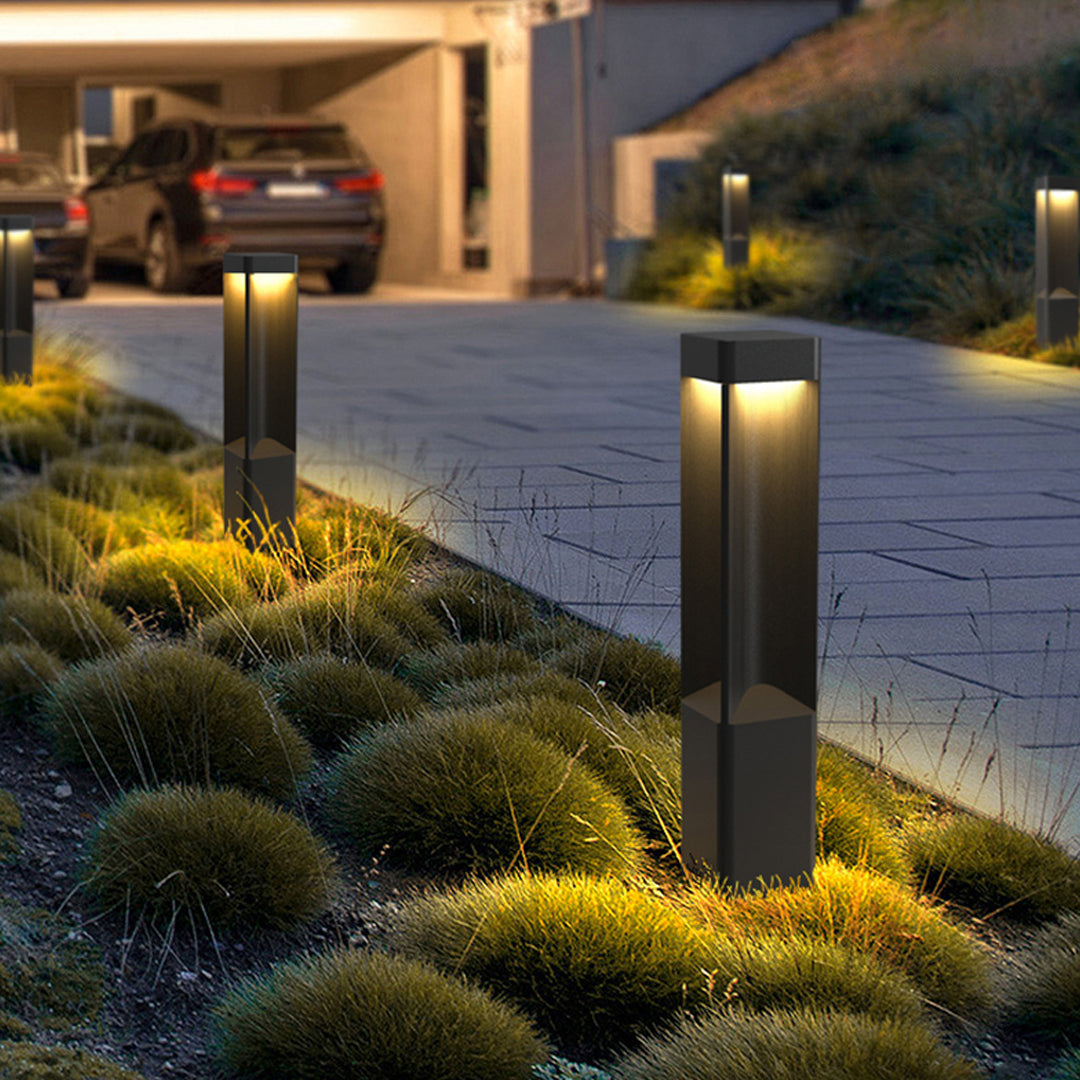Modern Outdoor Bollard Light — Black Stainless Steel, 15W LED, IP65, Three Height Options