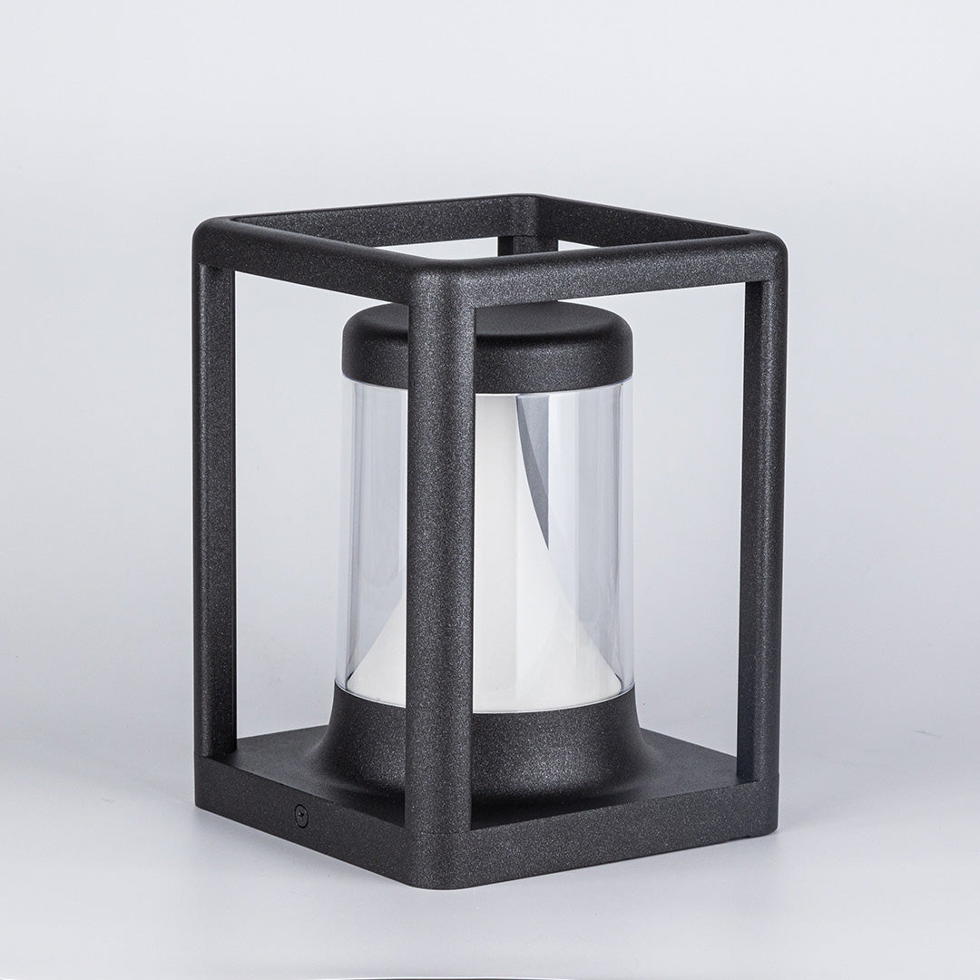 Minimalist LED Garden Stake Bollard Light — Die-Cast Aluminum, Matte Black, 8W OSRAM, IP65, 3000K