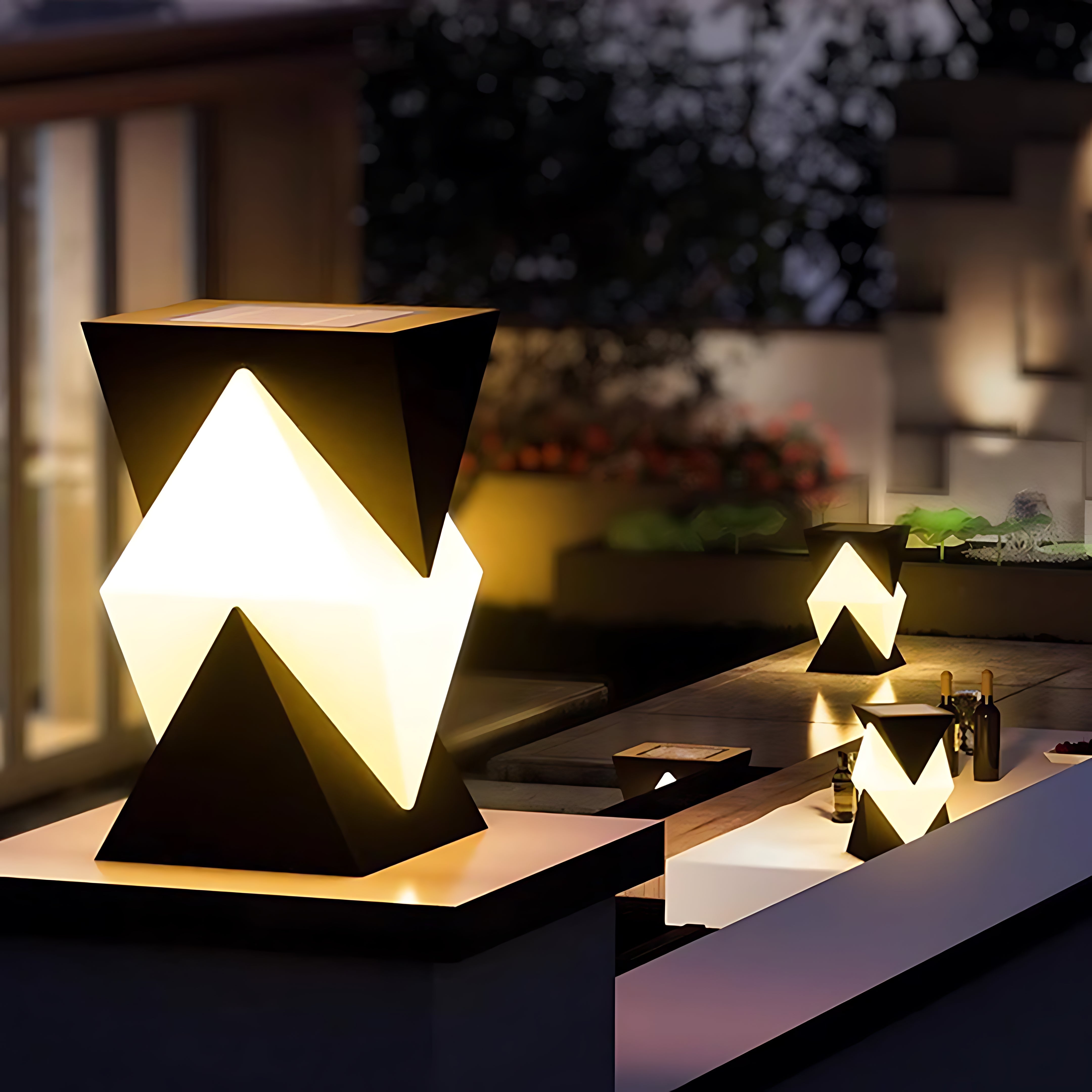 Minimalist Geometric Outdoor Pillar Light — Stainless Steel, LED, IP65, Solar or Hardwired, 3000K Warm White