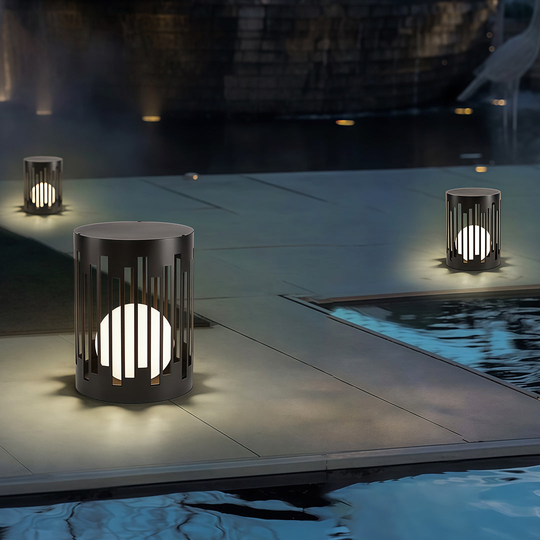 Classic Outdoor Lantern Light — Black Metal, E27 Hardwired or Solar, 3-Step Dimming, IP65, 3 Sizes