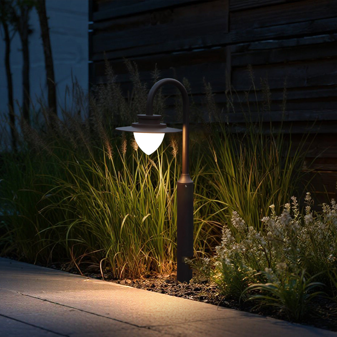 Minimalist Gooseneck Path Light — Die-Cast Aluminum, Matte Black, CREE-COB 8W LED, 3000K, IP65, 80cm