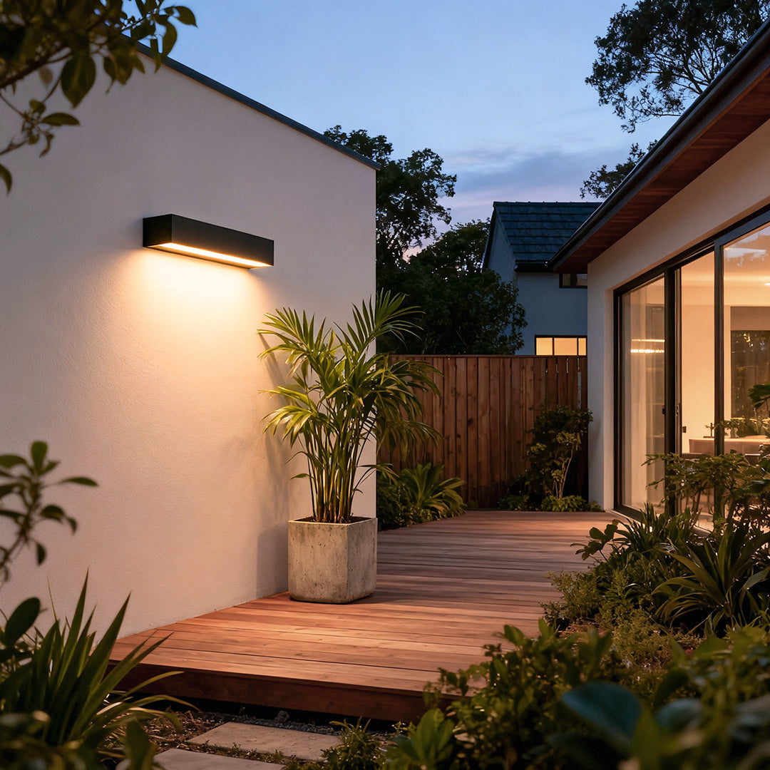 Modern Linear Door Number Wall Light — Die-Cast Aluminum, Acrylic Panel, LED, IP65, 3000K/6000K, 4 Sizes