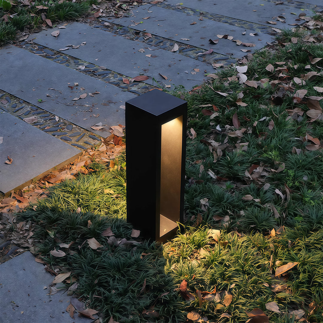 Durable Waterproof LED Outdoor Bollard Lamps for Garden Pathways