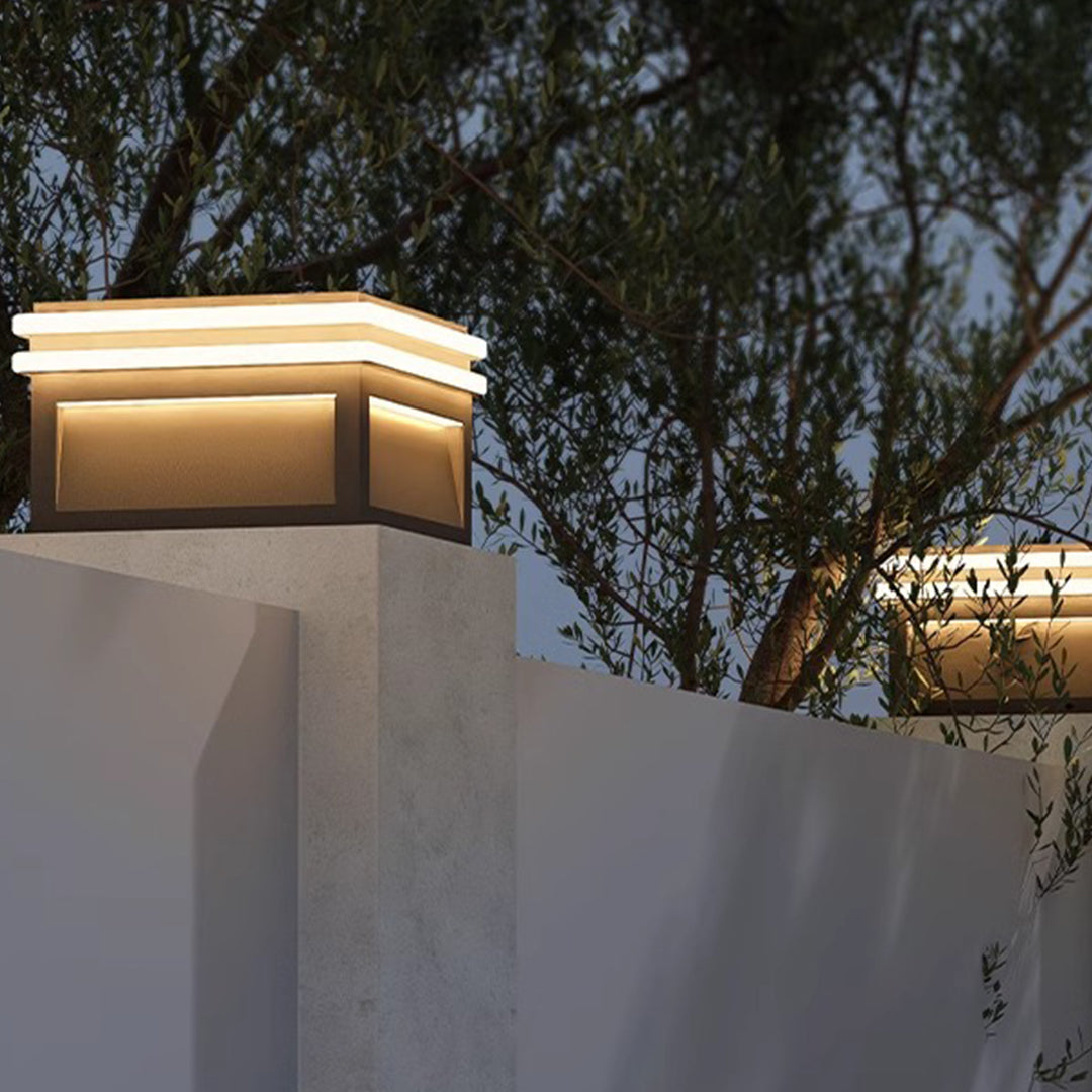 Square Minimalist Pillar Light — Stainless Steel, LED 3000K, Solar or Hardwired, IP65, 7.9"–15.8"