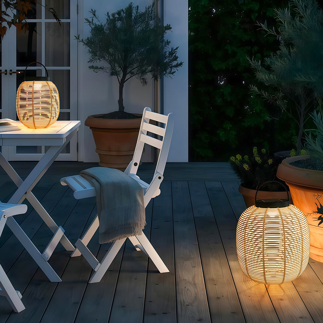 Wicker-Weave Solar Outdoor Lantern — Iron Frame, 7W LED, IP65, Warm White 3000K
