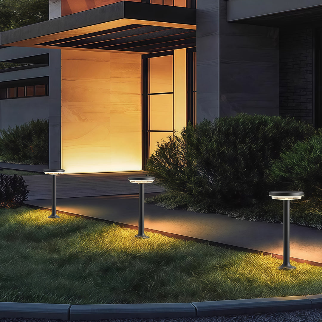 Black Solar Outdoor Path Light — Aluminum & ABS, LED, IP65 Weatherproof, 10-Hour Runtime