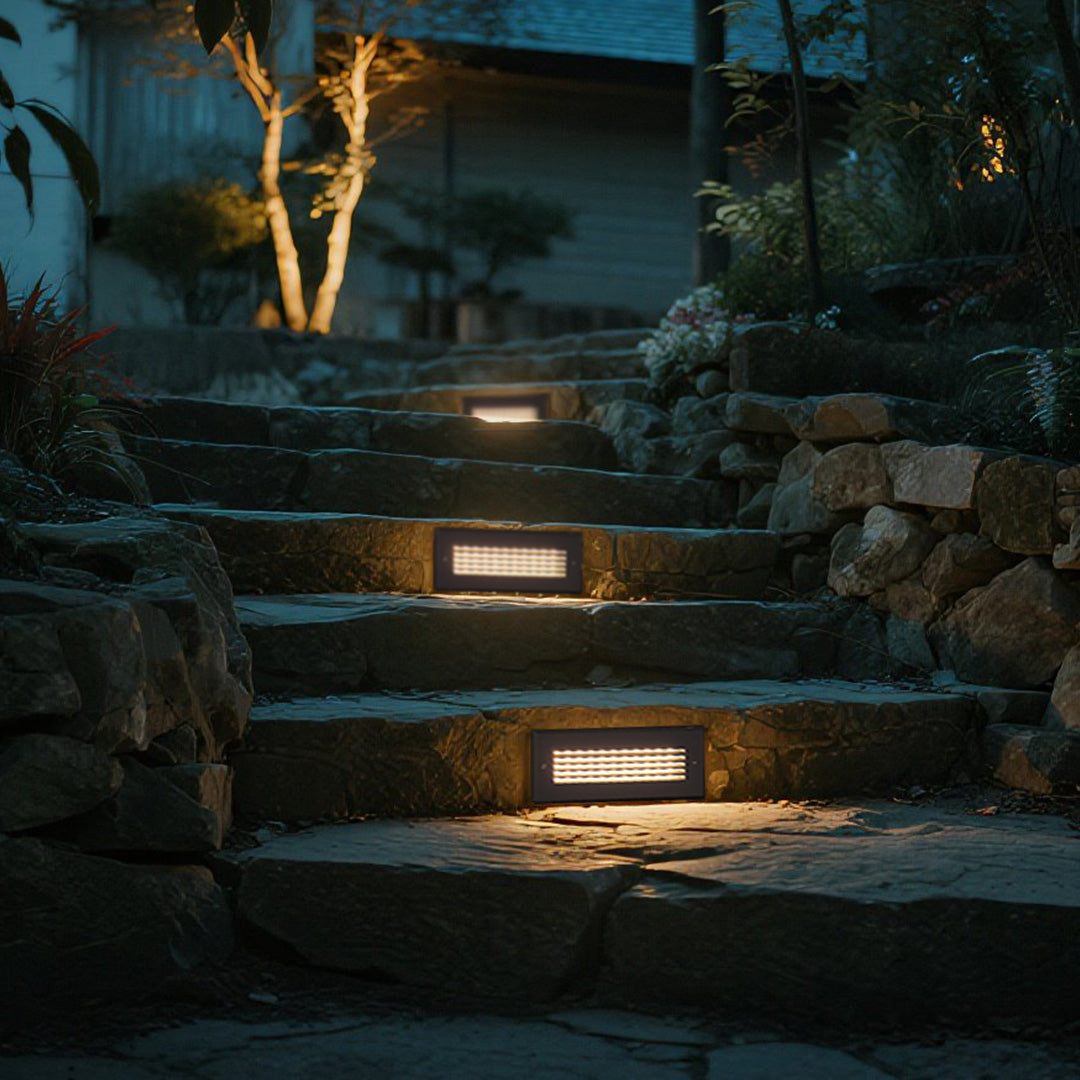 Minimalist Embedded Outdoor LED Step Light — Die-Cast Aluminum, Sand Gray, OSRAM 4W, 3000K, IP65