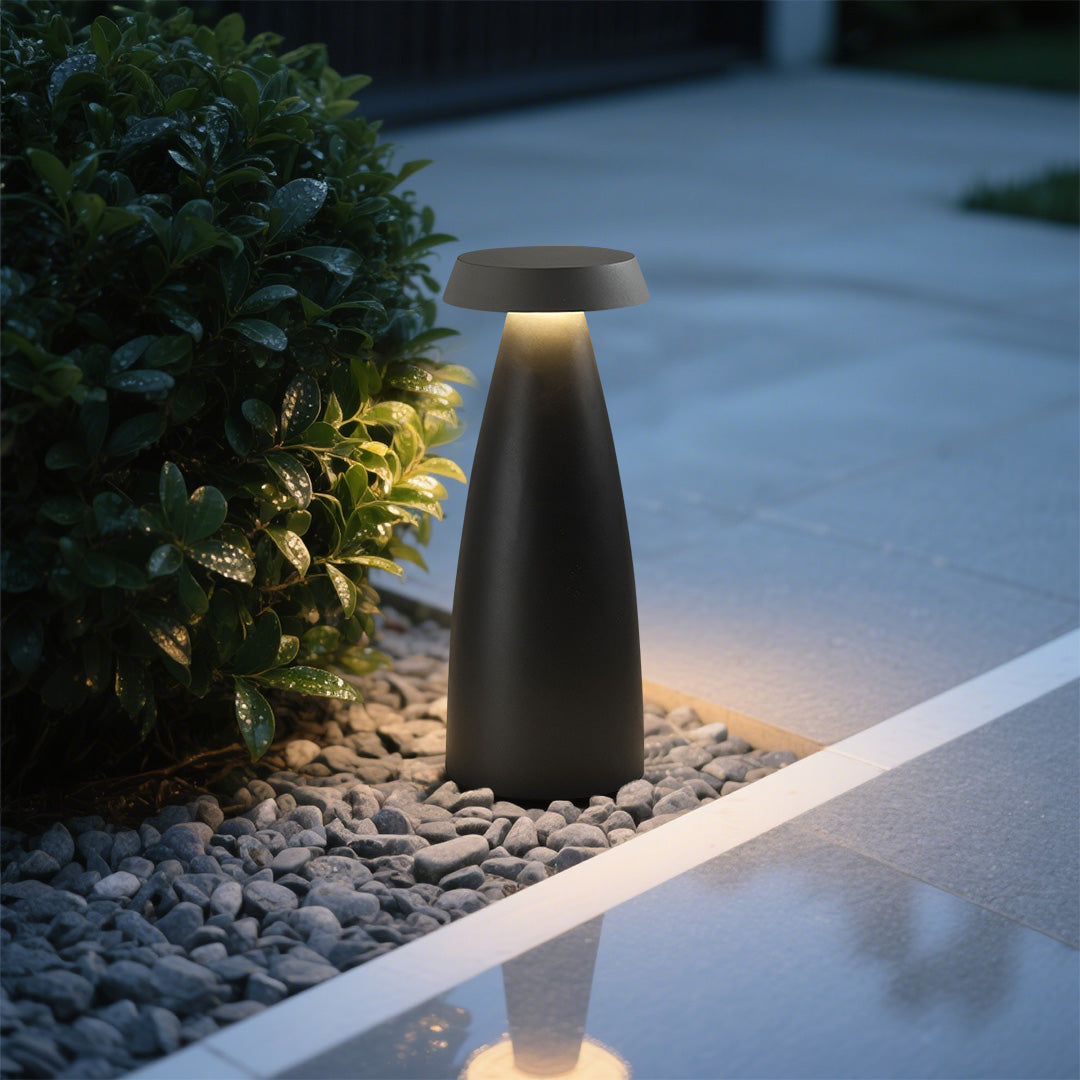 Modern Outdoor Bollard Path Light — Aluminum, 15W LED, 3000K, IP65 Weatherproof