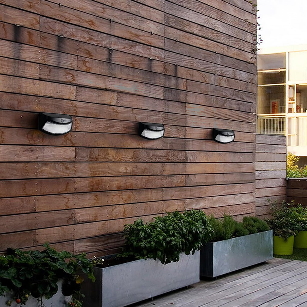 Solar Outdoor LED Wall Light with Intelligent Motion Sensor for Human Detection