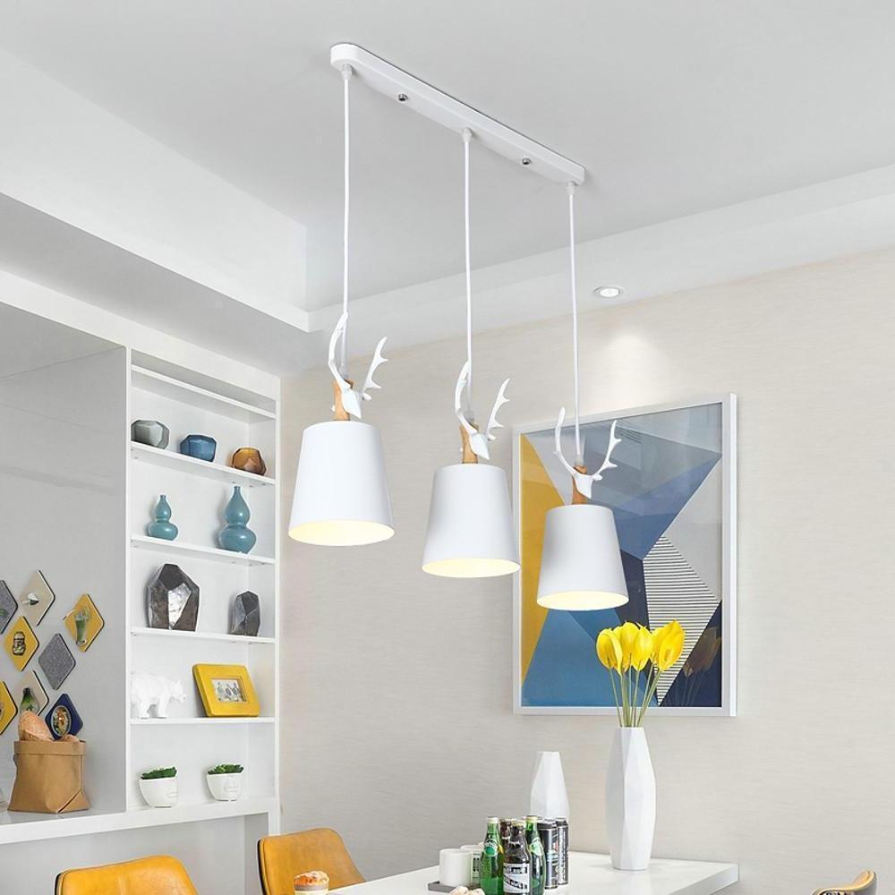 Antler 3-Light Chandelier — Metal, E26/E27, 60W, 39" Adjustable Chain, Country Traditional