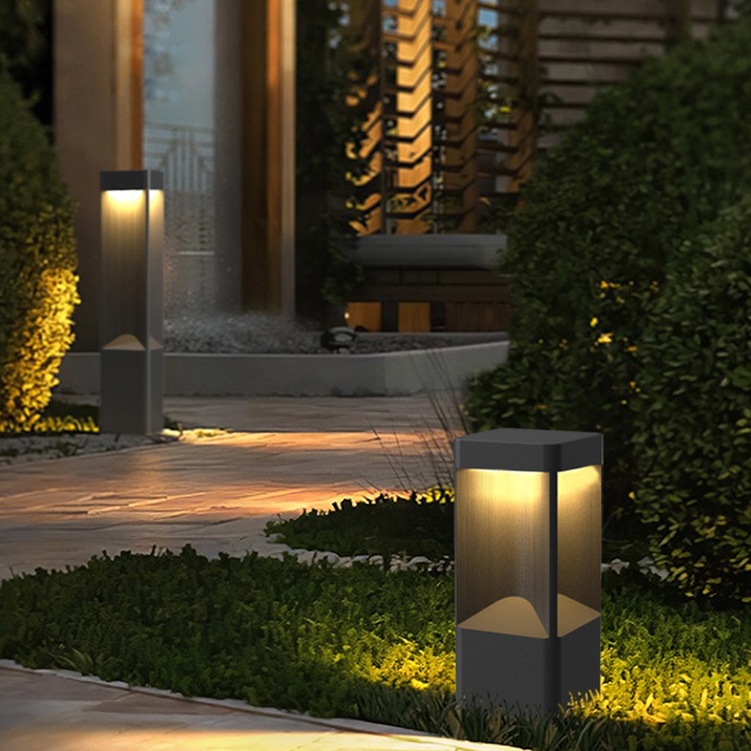 Modern Outdoor Bollard Light — Black Stainless Steel, 15W LED, IP65, Three Height Options