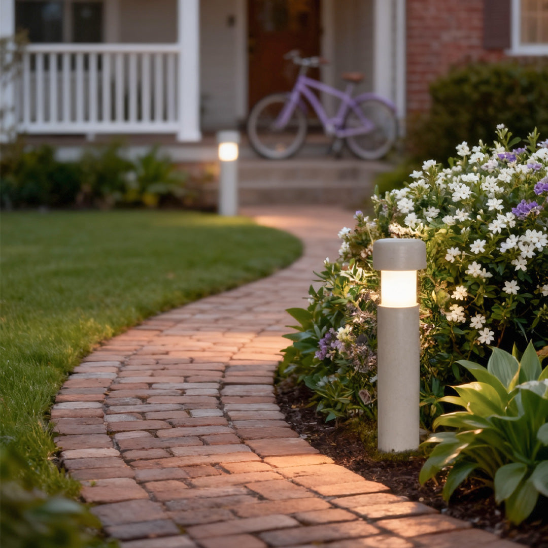 Minimalist Outdoor Bollard Light — Metal, 5W LED, 3000K Warm White, IP65 Weatherproof, 23.62" H