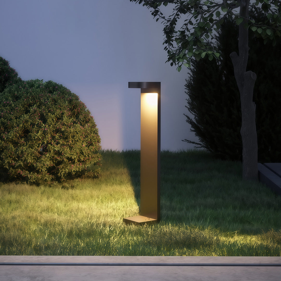 Minimalist Outdoor LED Bollard Path Light — Black Aluminum, Clear Glass, 10W, IP54, 300mm / 600mm / 800mm