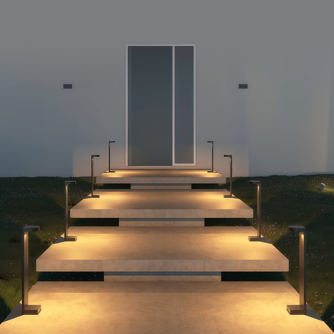 Minimalist Outdoor LED Bollard Path Light — Black Aluminum, Clear Glass, 10W, IP54, 300mm / 600mm / 800mm