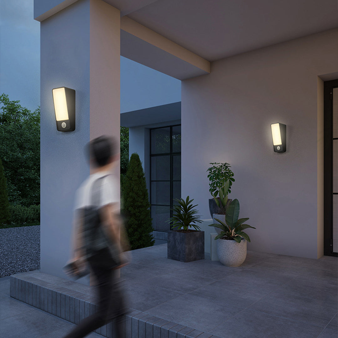 Square Minimalist Outdoor Wall Sconce — Die-Cast Aluminum & Acrylic, LED, IP65, Optional Motion Sensor, 3000K
