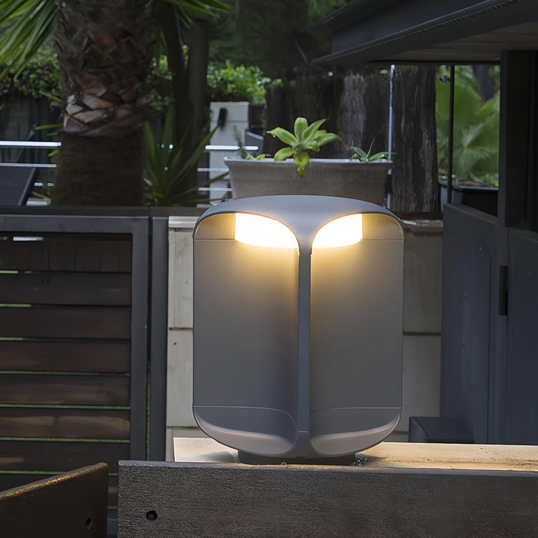 Minimalist Outdoor Bollard Light — Die-Cast Aluminum, 12W LED, IP65 Weatherproof, Black or Dark Gray