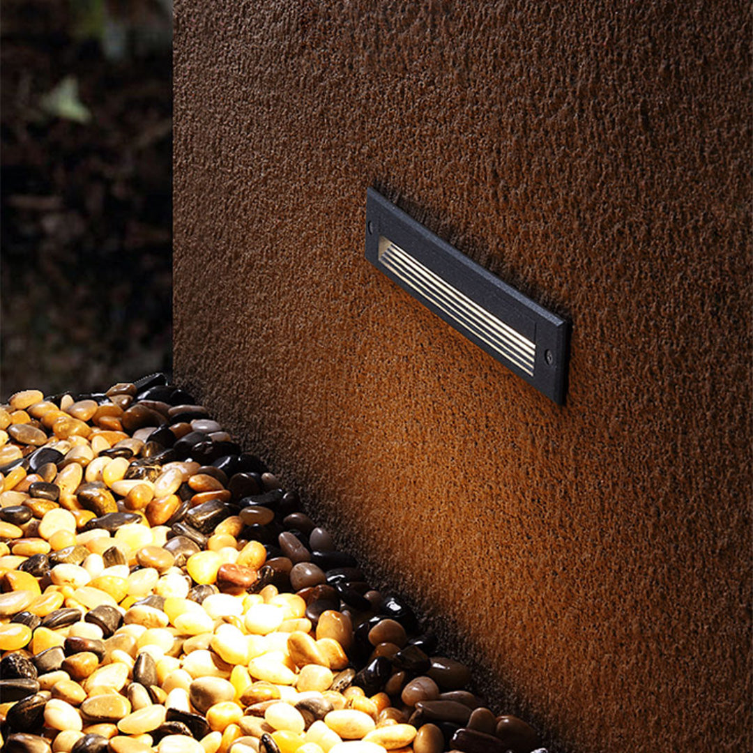 Minimalist Linear LED Step Light — Black Aluminum, 5W OSRAM, 3000K, IP65 Weatherproof, Hardwired