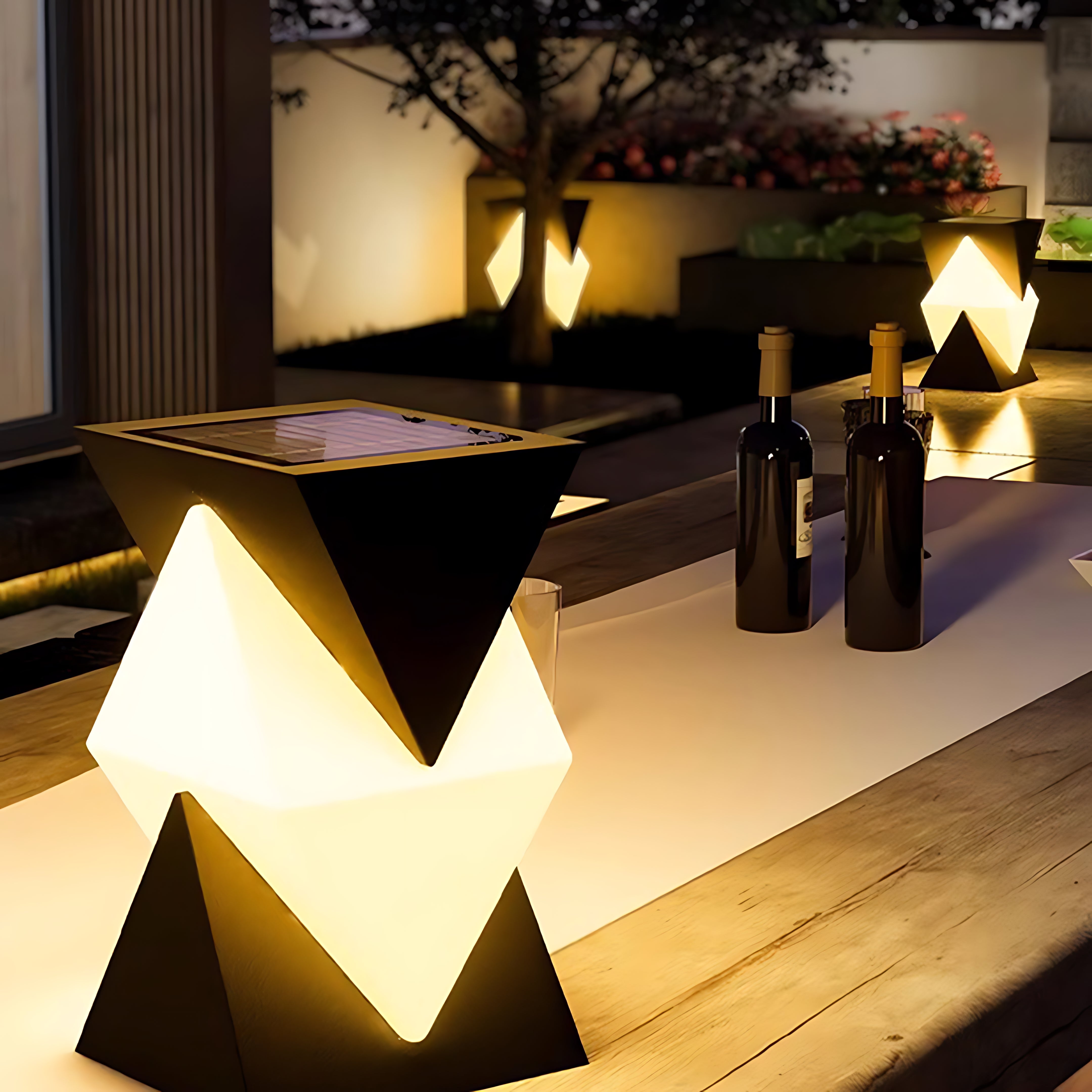 Minimalist Geometric Outdoor Pillar Light — Stainless Steel, LED, IP65, Solar or Hardwired, 3000K Warm White