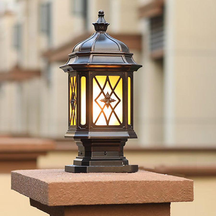Lantern-Style Outdoor Pillar Light — Die-Cast Aluminum, Frosted Glass, E27, IP23 Weatherproof