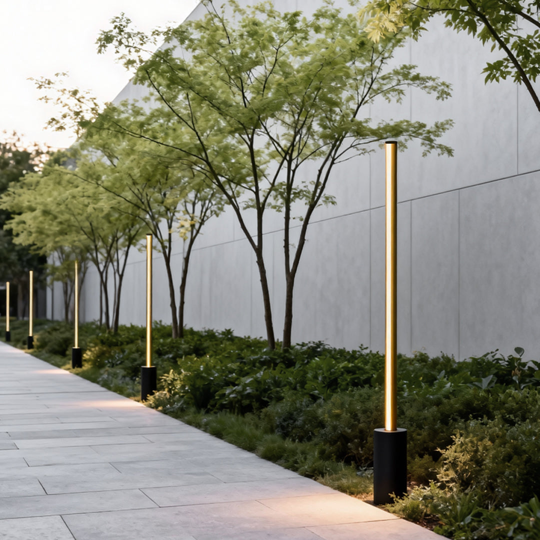 Linear Minimalist Outdoor Floor Lamp — Stainless Steel & Aluminum, LED 3000K, IP65, 4 Heights