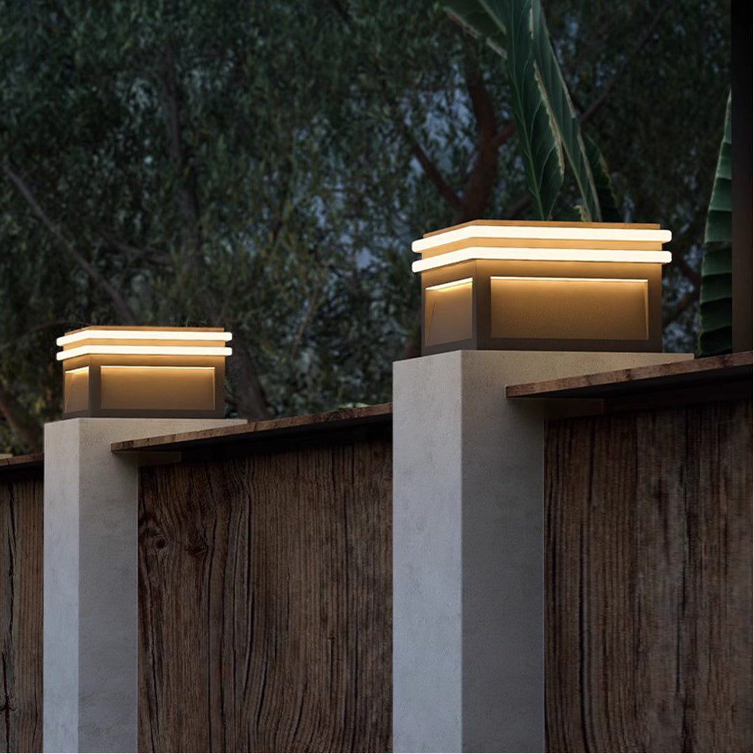 Square Minimalist Pillar Light — Stainless Steel, LED 3000K, Solar or Hardwired, IP65, 7.9"–15.8"