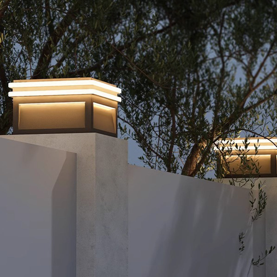 Square Minimalist Pillar Light — Stainless Steel, LED 3000K, Solar or Hardwired, IP65, 7.9"–15.8"