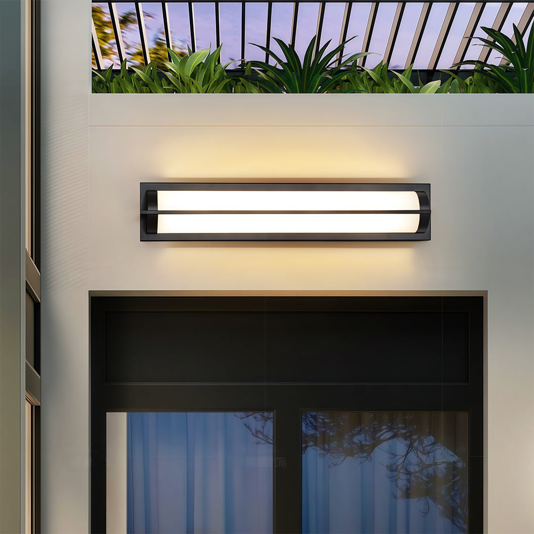 Modern Minimalist Linear Outdoor Wall Sconce — Black Stainless Steel, Acrylic Shade, IP54, Integrated LED, 4 Sizes