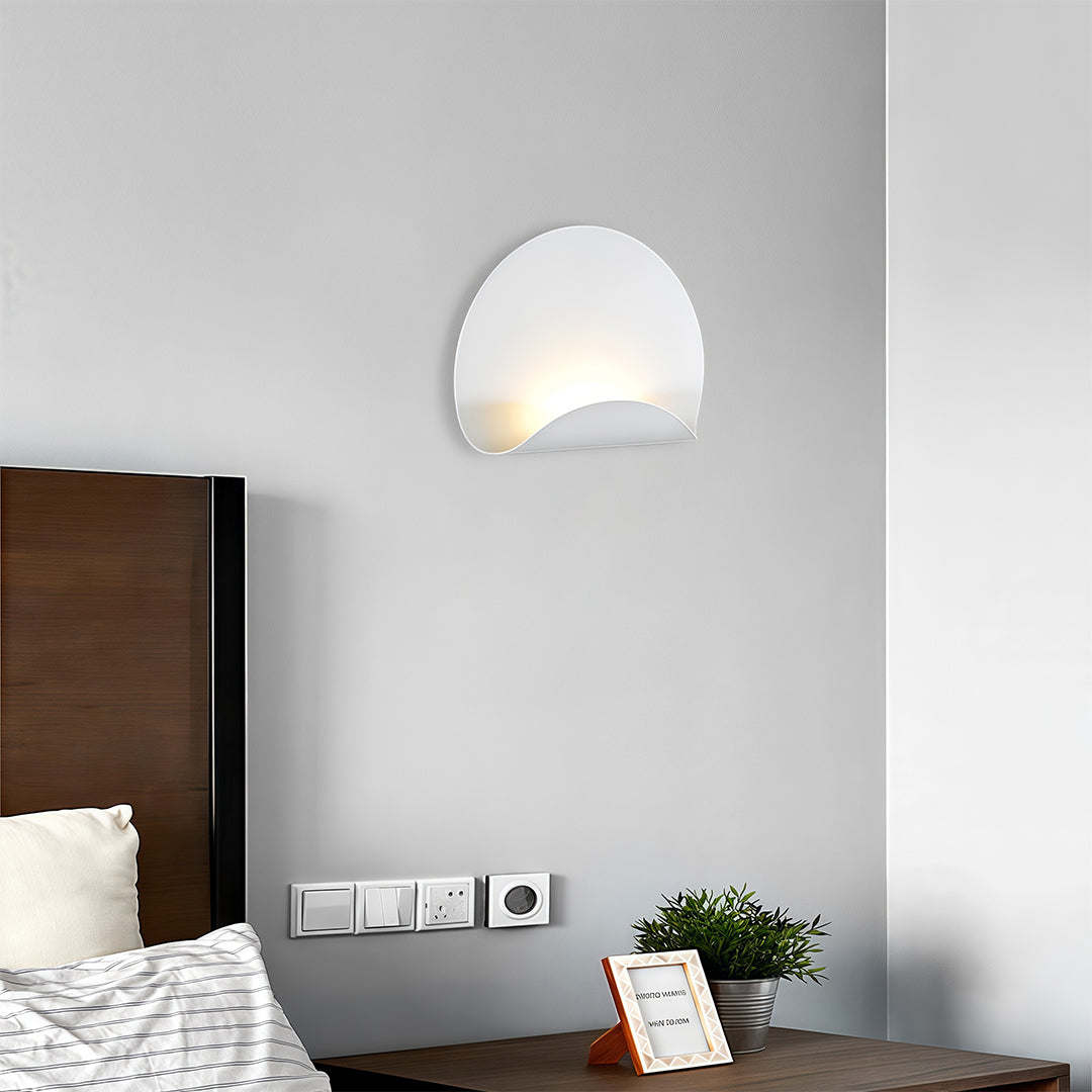 Minimalist White Wall Sconce — Iron, 5W LED, Three-Color Dimming (3000K / 4500K / 6000K), Hardwired