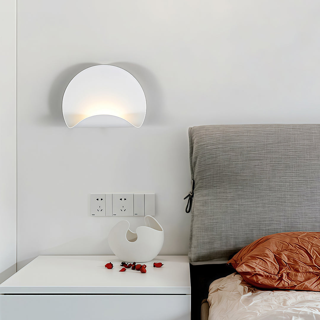 Minimalist White Wall Sconce — Iron, 5W LED, Three-Color Dimming (3000K / 4500K / 6000K), Hardwired