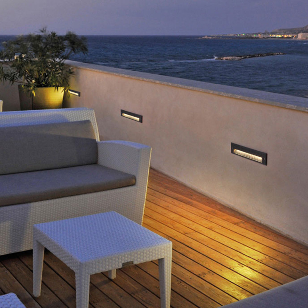 Minimalist Linear LED Step Light — Black Aluminum, 5W OSRAM, 3000K, IP65 Weatherproof, Hardwired