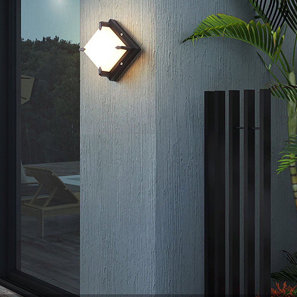 Contemporary Outdoor Wall Sconce — Black Die-Cast Aluminum, LED 5W, IP54 Weatherproof