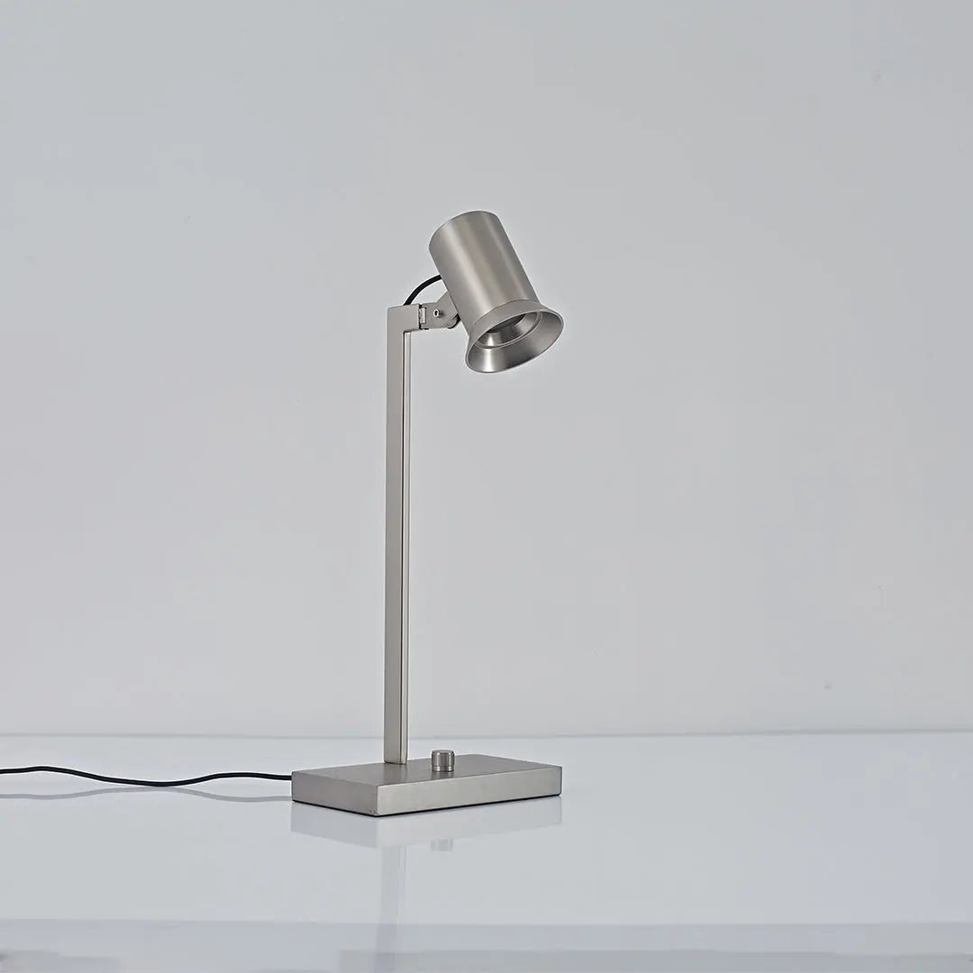 Italian-Style Metal Swing Arm Desk Lamp - Long Mechanical Design Luxe