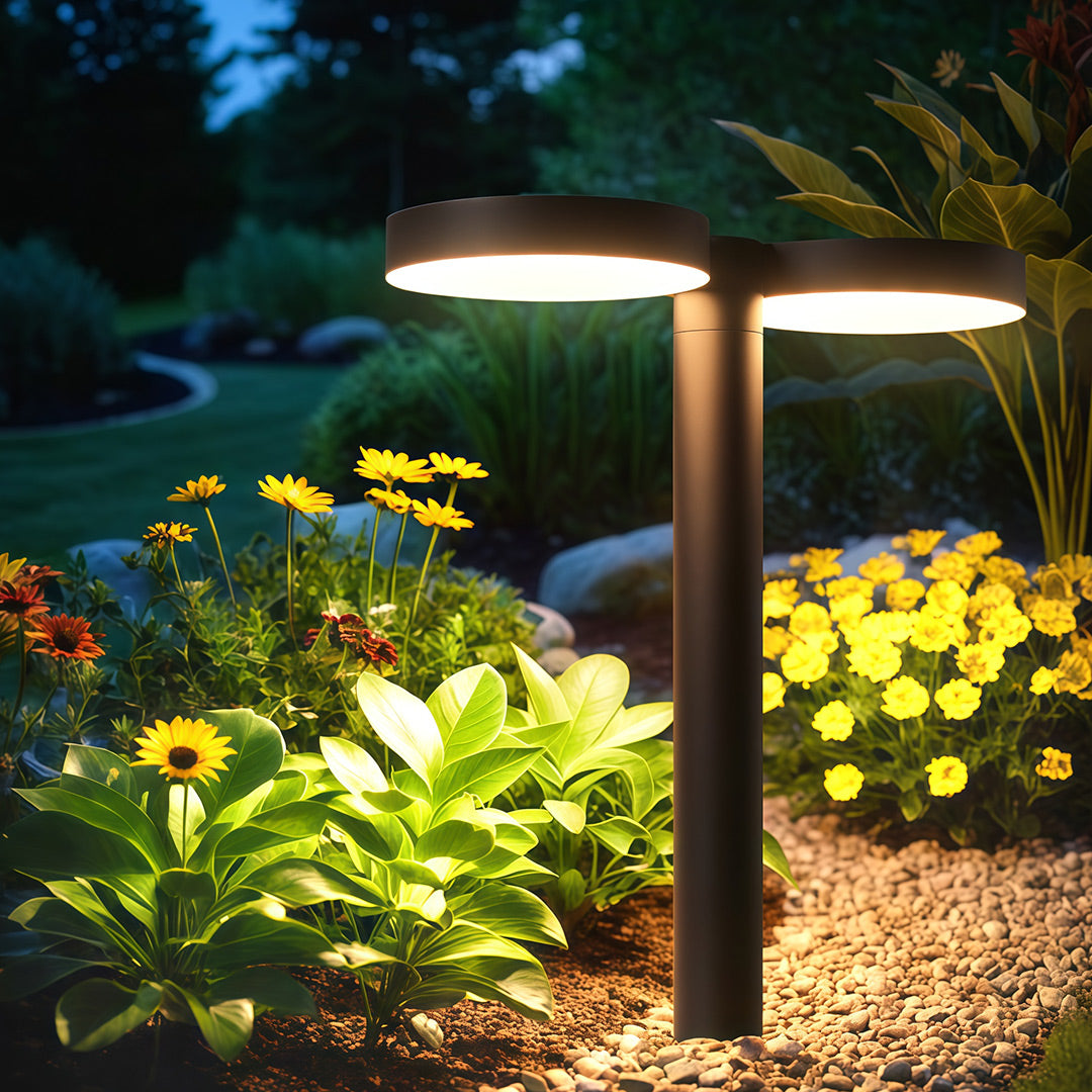 Modern Solar Path Light — Black Die-Cast Aluminum, Single or Double Head, Dual Color Temperature, IP65, 4000mAh
