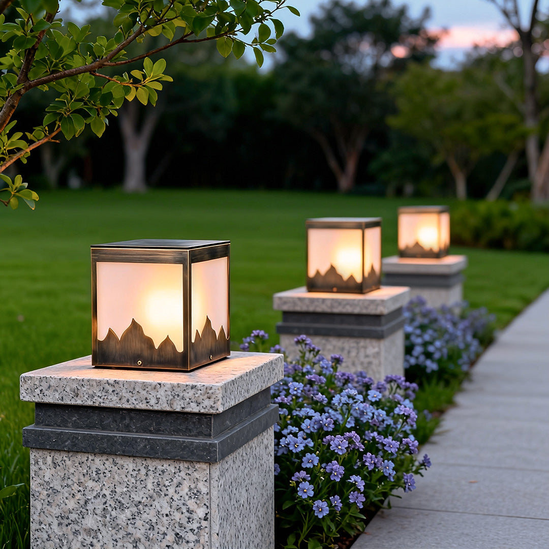 Modern Square Solar Pillar Light — Copper Body, Glass Shade, LED 3000K, IP55, Remote Control