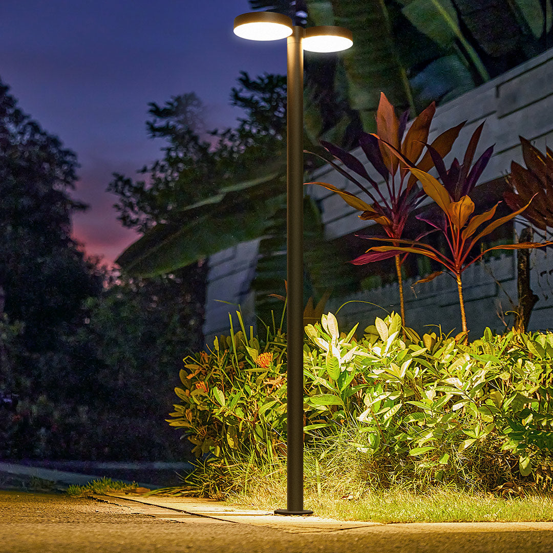 Solar Outdoor Street Light — Black Aluminum, 40W LED, Single or Double Head, 20000–40000mAh, IP65 Weatherproof