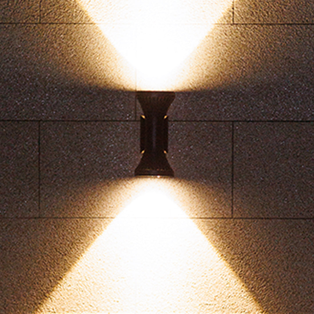 Minimalist Up/Down Outdoor Wall Sconce — Die-Cast Aluminum, Black, 6W/8W LED, IP65, Single or Double-Head
