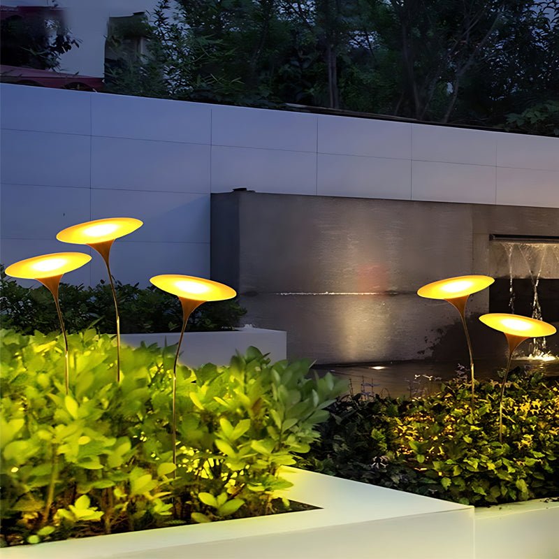 Mushroom Solar Lawn Light — Stainless Steel & Acrylic, Black & Gold, LED 3000K, IP65, Adjustable Pole, 5.9" × 33.5"