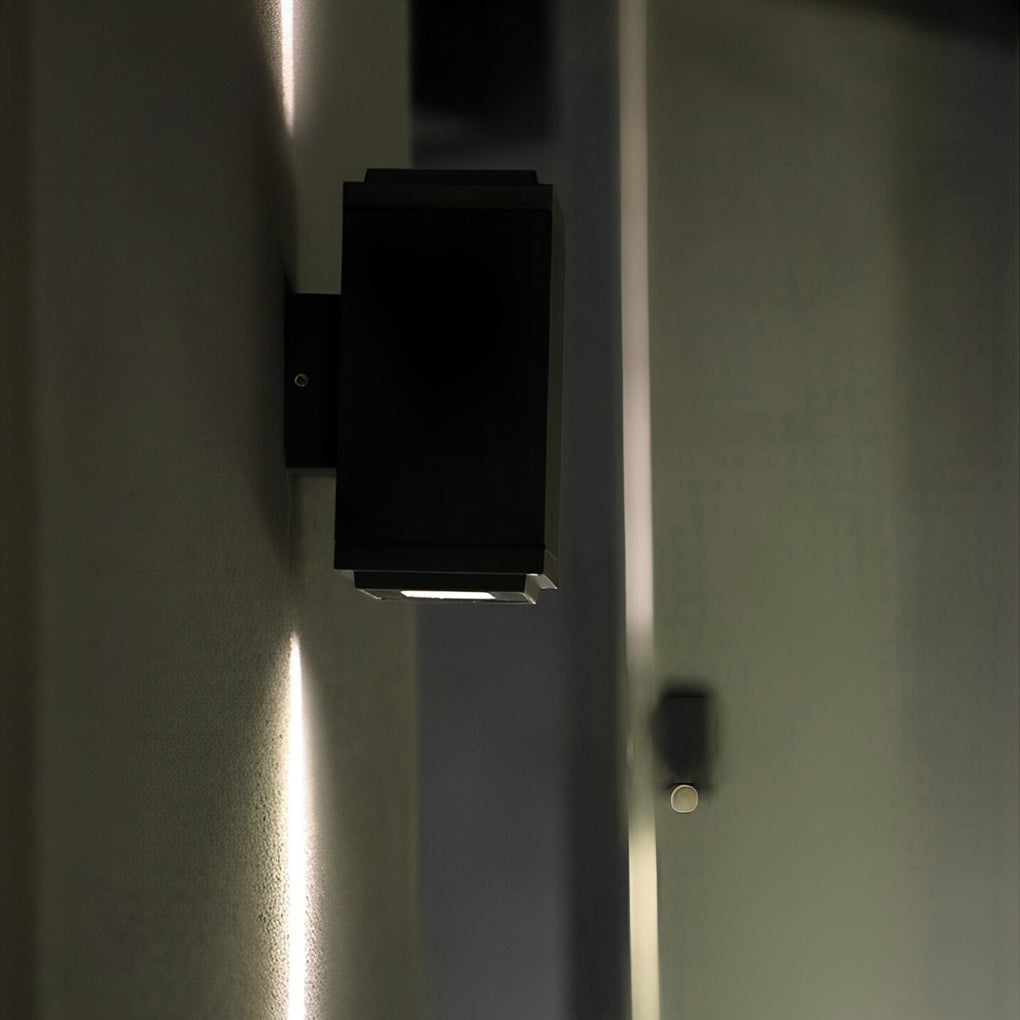 Up/Down Narrow-Beam Outdoor Wall Washer — Die-Cast Aluminum, 2×10W LED, IP65, 3 Color Temperatures
