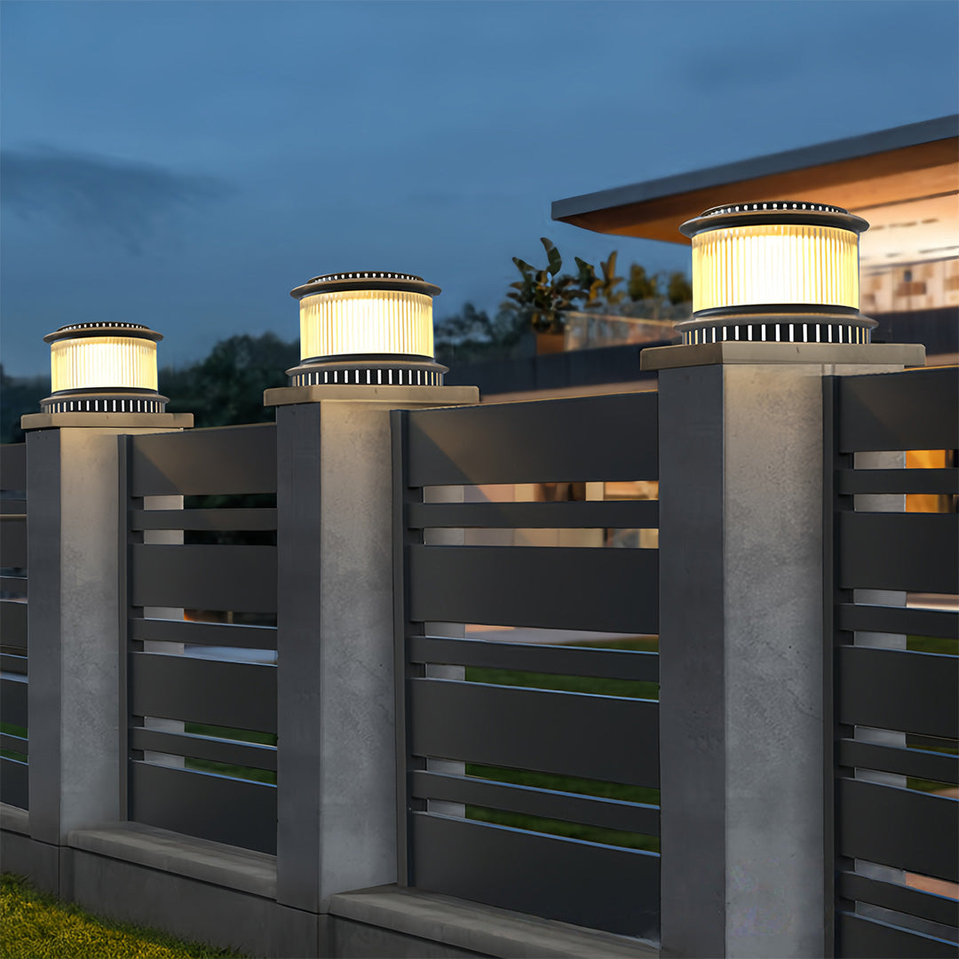 Modern Minimalist Cylindrical Pillar Light — Mirror-Black Stainless Steel, 7W LED, IP65 Weatherproof